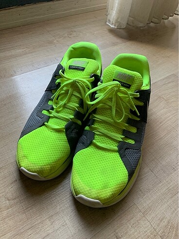 Nike spor ayakkabı