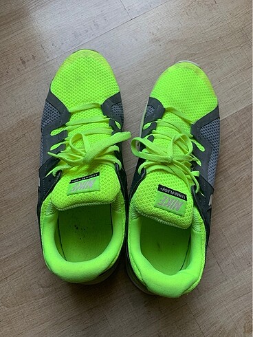44 Beden yeşil Renk Nike spor ayakkabı
