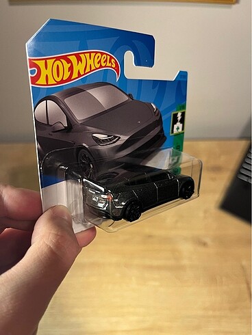 diğer Beden Hot Wheels Tesla Model Y 2023 üretim