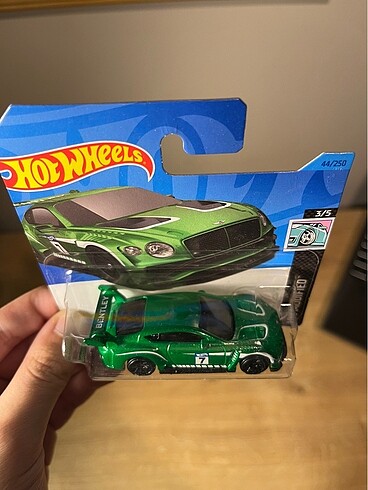diğer Beden çeşitli Renk Hot Wheels 2018 Bentley Continental 2023 üretim