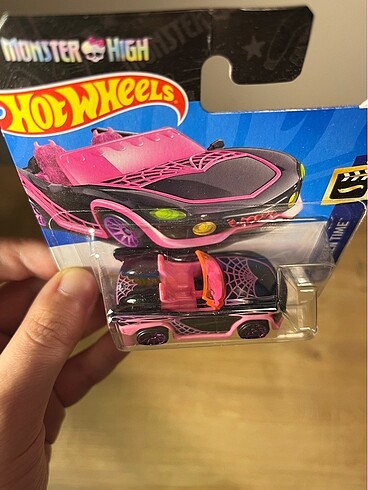 diğer Beden çeşitli Renk Hot Wheels Monster Hıgh Ghoul 2024 üretim