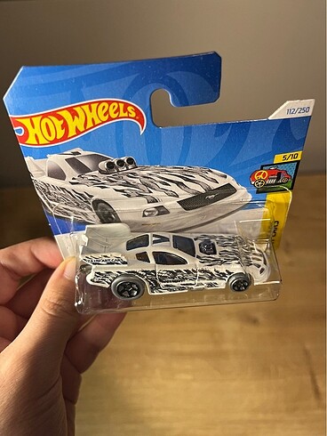 diğer Beden çeşitli Renk Hot Wheels Mustang Funny 2024 üretim