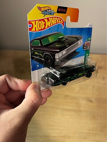 diğer Beden Hot Wheels Layın Lowrıder 2024 üretim