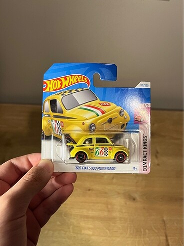 Hot Wheels 60s Fiat 500d 2024 üretim