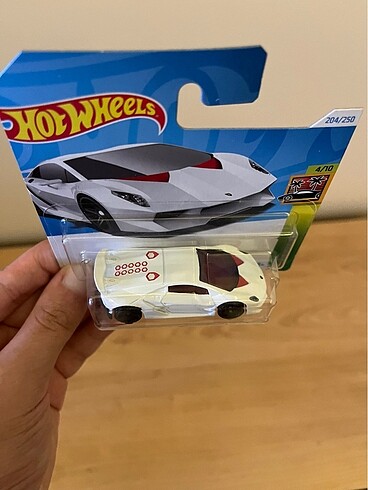 diğer Beden beyaz Renk Hot Wheels Lamborghını sesto elemento 2024 üretim