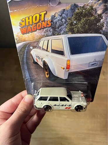 diğer Beden çeşitli Renk Hot Wheels Datsun Bluebırd Wagon