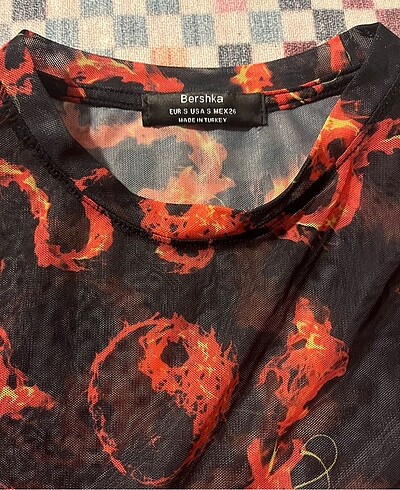 Bershka Transparan Üst