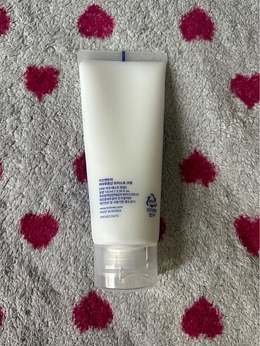  Beden isntree moist cream