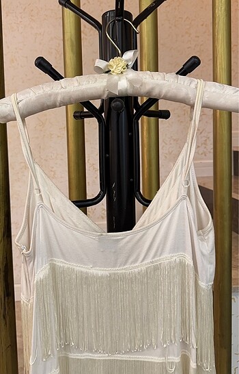 Püsküllü Beyaz Elbise - Görsel 4