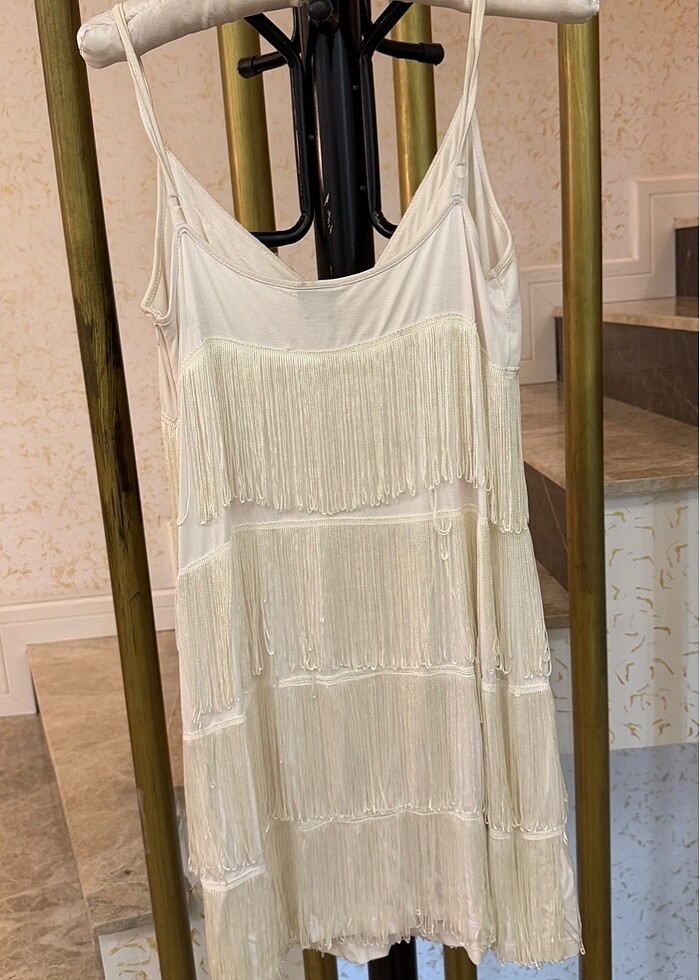 Püsküllü Beyaz Elbise - Görsel 5