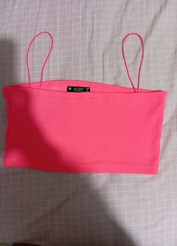 PEMBE MİNİ CROP