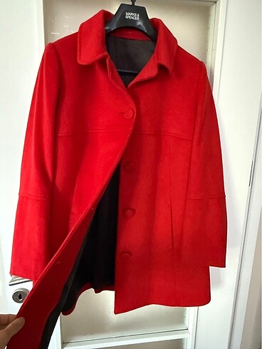 Kırmızı Kadın Kaban - Görsel 2
