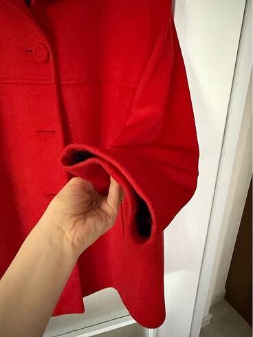 Kırmızı Kadın Kaban - Görsel 4