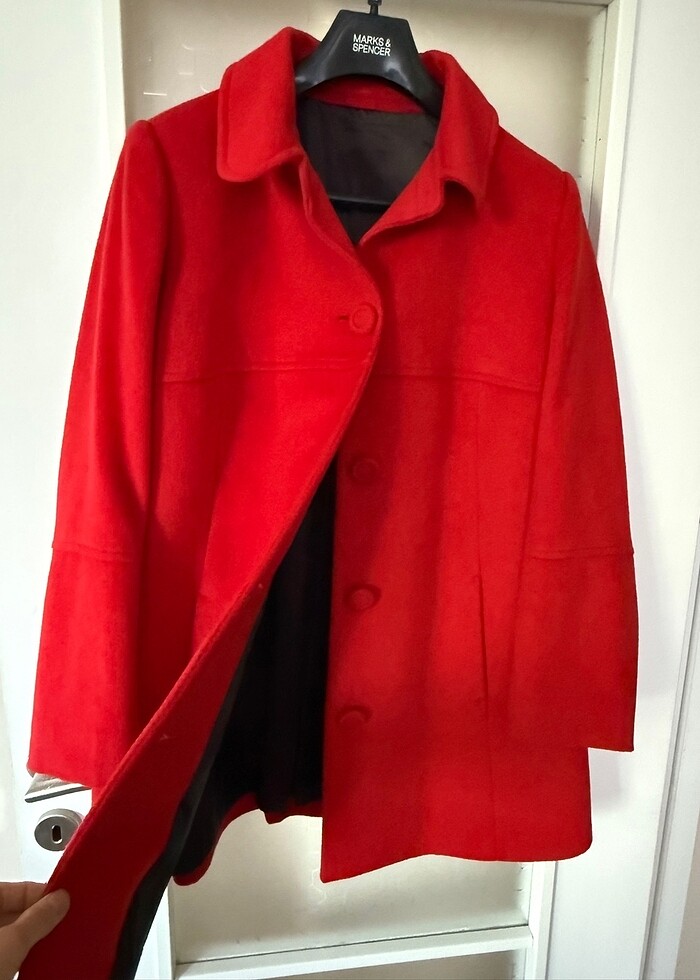 Kırmızı Kadın Kaban - Görsel 2