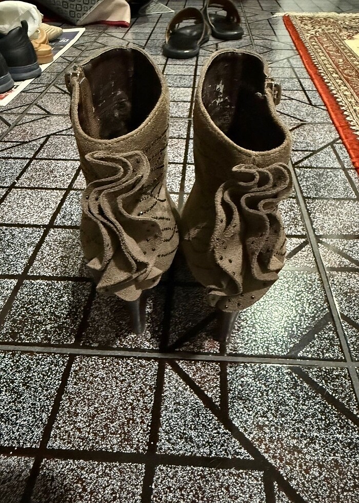 İnce Topuklu Bot - Görsel 2