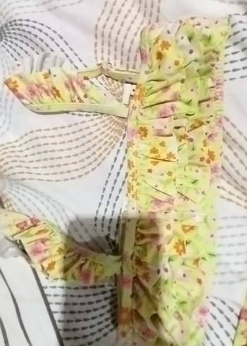 Diğer Kız Çocuk Sarı Çiçekli Bikini