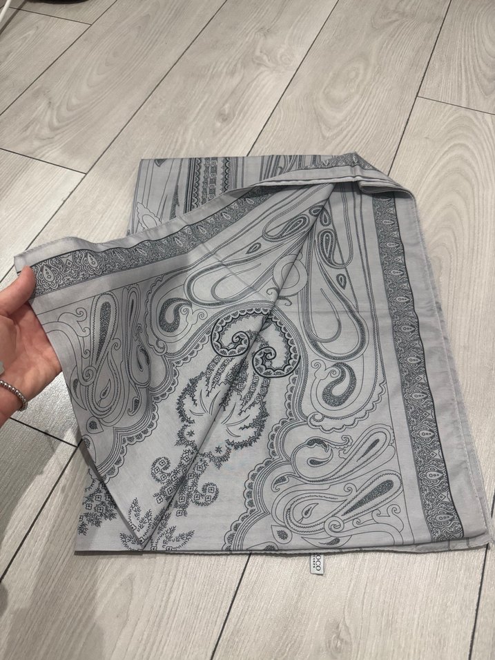 Gri Bohem Tarzı Desenli Kadın Şal - Görsel 2