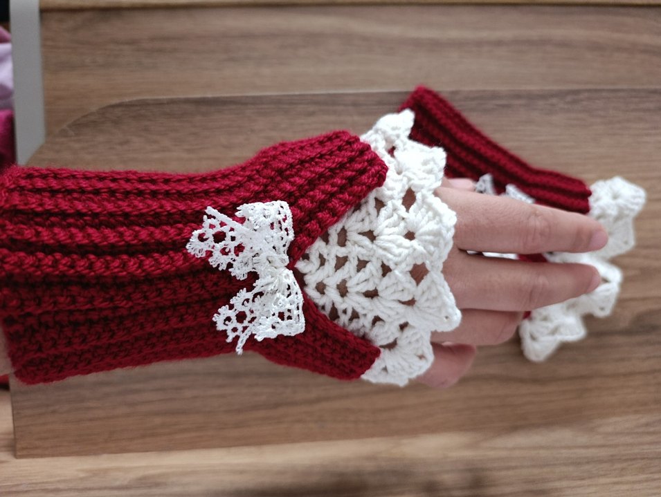 Victoria tarzı Bordo Dantel Detaylı Örgü Kadın Eldiveni - Görsel 3