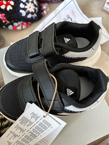 Adidas Spor ayakkabı
