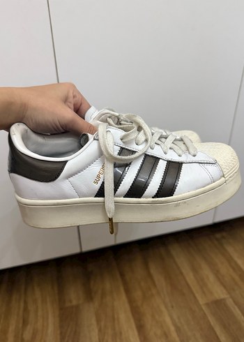 Adidas ürünü