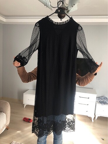 Siyah dantelli midi elbise 38 beden