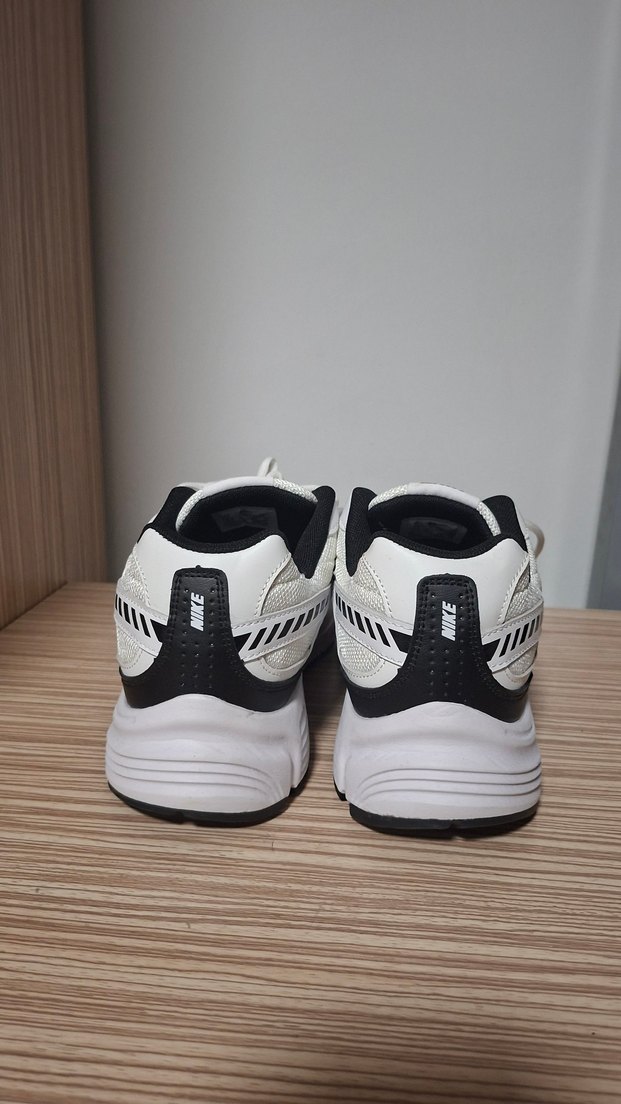 Nike Unisex Koşu Ayakkabısı INITIATOR - Görsel 3