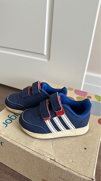Adidas bebek ayakkabı