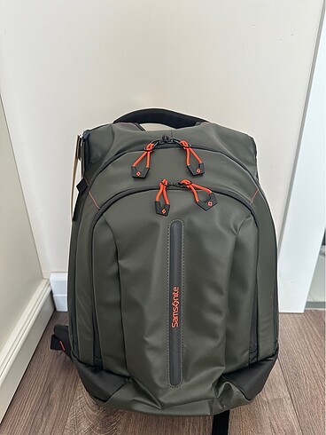 Samsonite sırt çantası