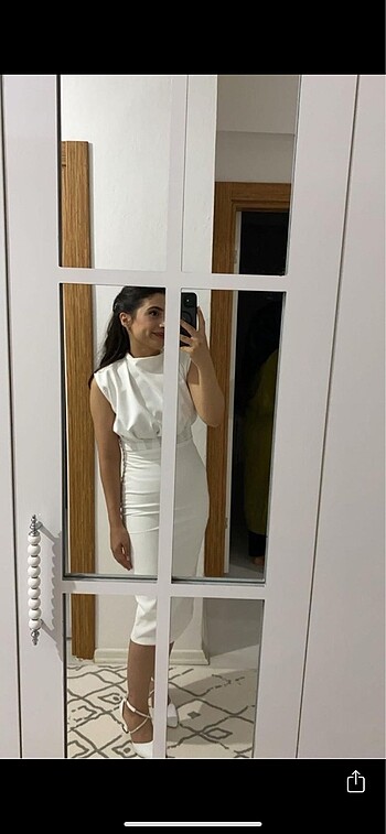 Beyaz elbise