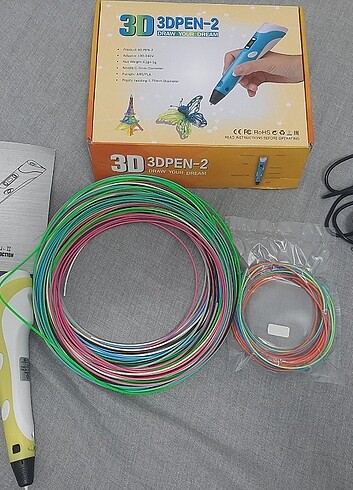 Bir adet 3d kalem ve büyük küçük filament