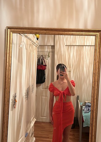 Zara Turuncu alt üst etekli takım