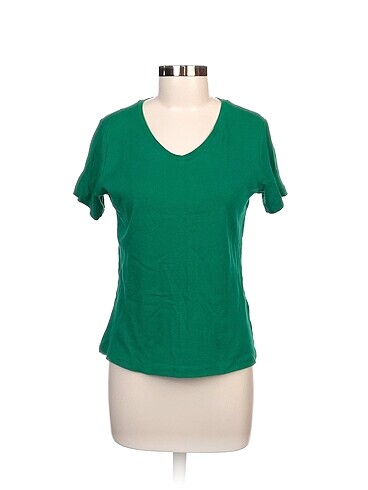 Defacto T-shirt %70 İndirimli.