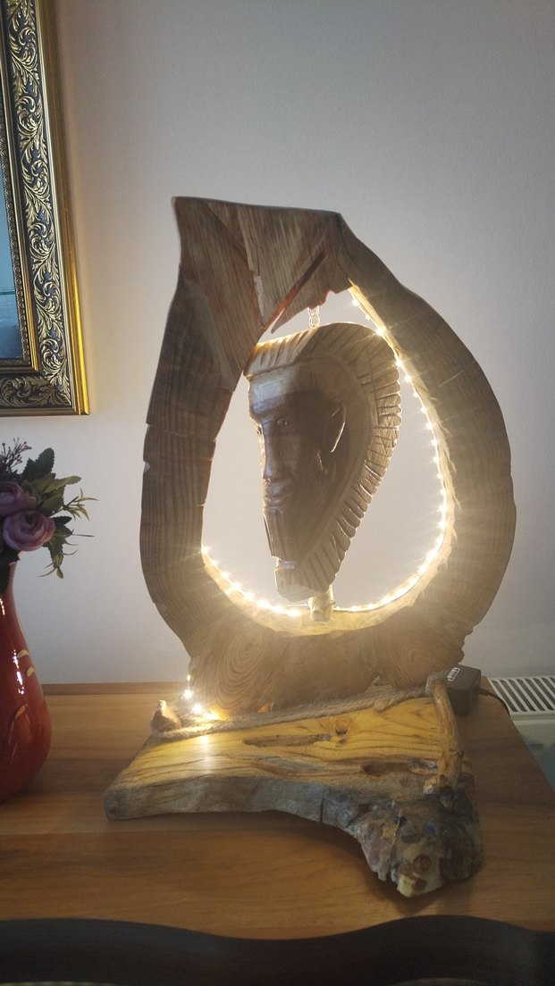 Parlak kahverengi ahşap figürin - Görsel 2