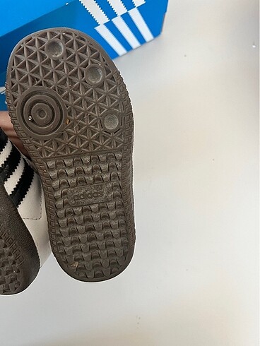 22 Beden beyaz Renk Adidas samba