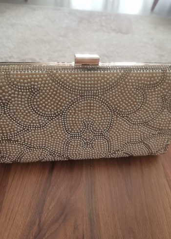 Zara İnci İşlemeli Bej Kadın Abiye Çanta