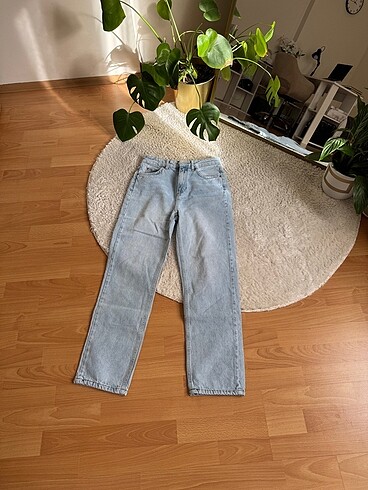 milla açık renk jean