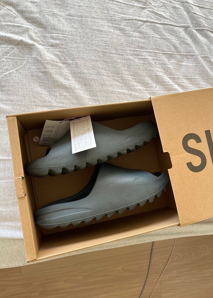 Adidas yeezy slide slate marine terlik - Görsel 2