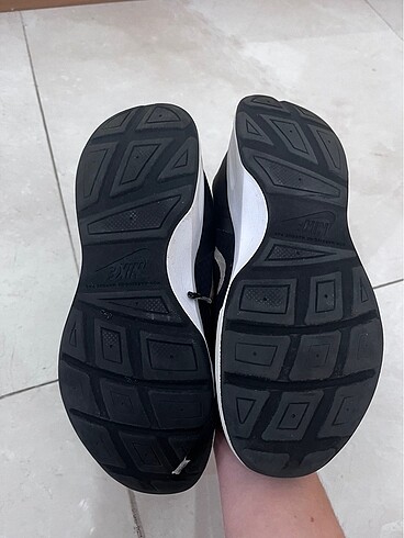 36 Beden siyah Renk Nike spor ayakkabı