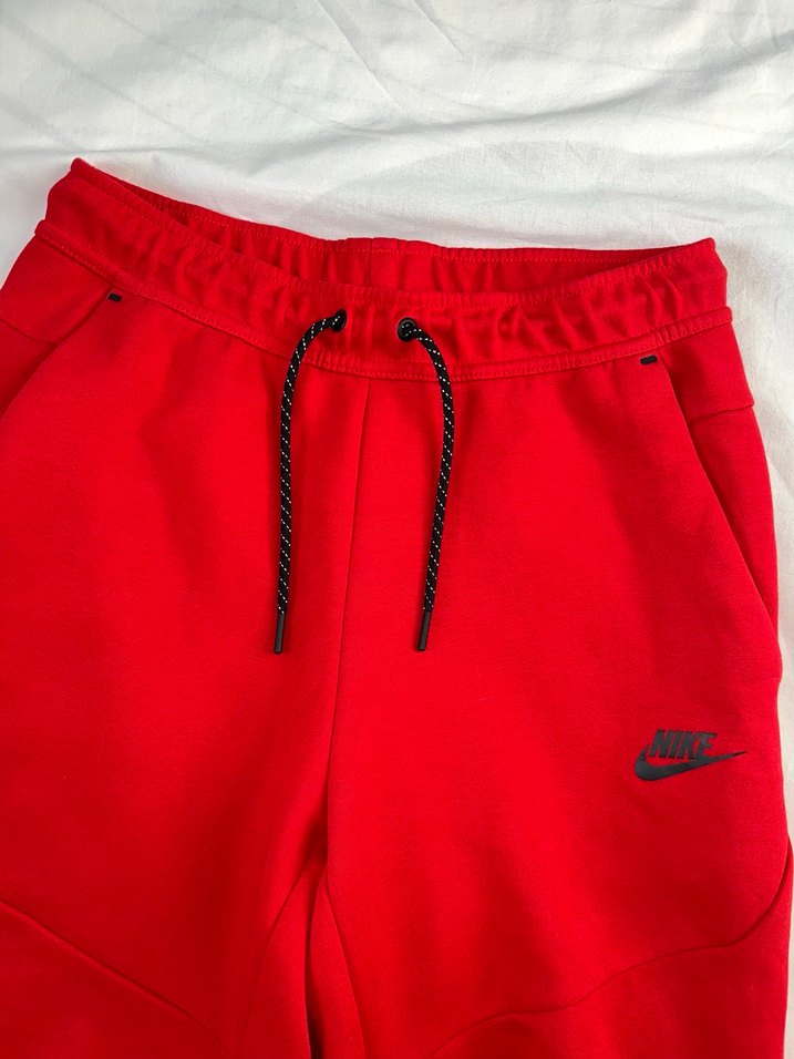 Nike Tech Flecee Joggers Gym Red - Görsel 2