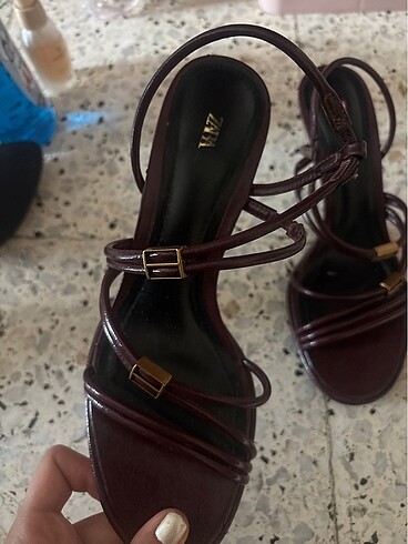 37 Beden Zara bordo topuklu sandalet