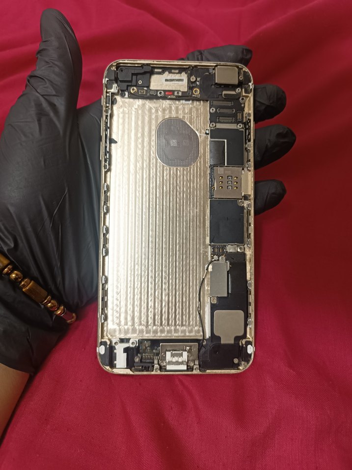 iPhone 6 ve iPad 3 anakart - Görsel 2