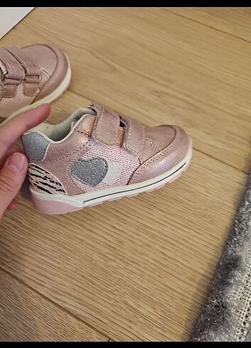 21 Beden Chicco Spor Ayakkabı Kız Bebek Çocuk