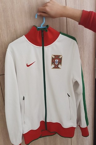 Orijinal nike ceket/hırka sıfır ayarında 