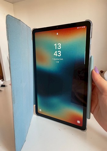 Beden Samsung Tab S6 Lite kılıf ve kutulu