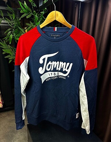 Tommy Hilfiger Kadın Sweat