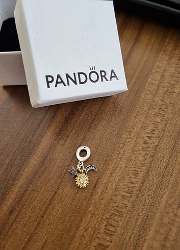 Pandora sallantı charm