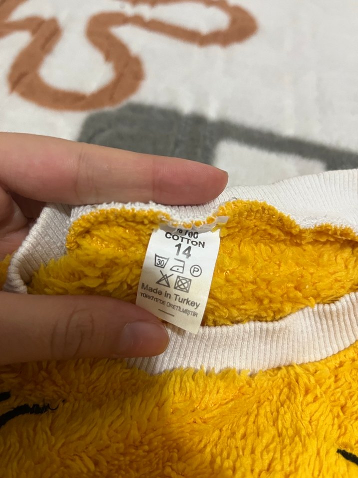 Sarı Tüylü Street Wear Kedi Kıyafeti - Görsel 3