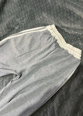 Gri Çizgili Kadın Spor eşofman - Görsel 3