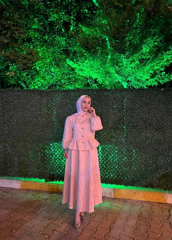 Pembe Uzun Kollu Drapeli Tesettür Elbise