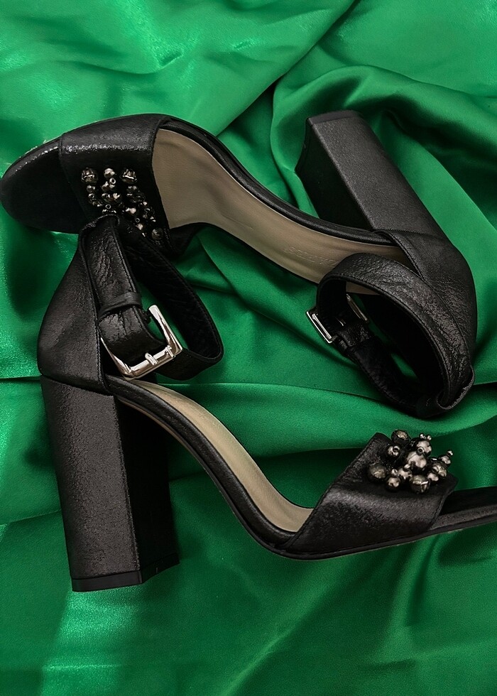 Kadın topuklu ayakkabı - Görsel 3